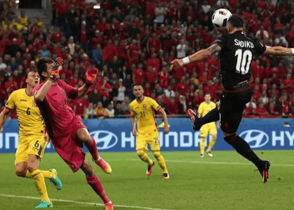 阿尔巴尼亚队在欧锦赛资格赛中大获全胜，晋级锦上添花的简单介绍